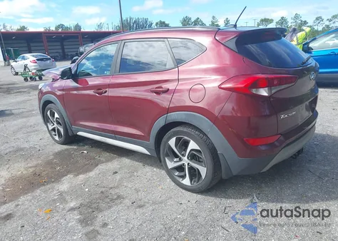 2017 Hyundai Tucson Value z USA, uszkodzony, nr VIN KM8J33A29HU557633